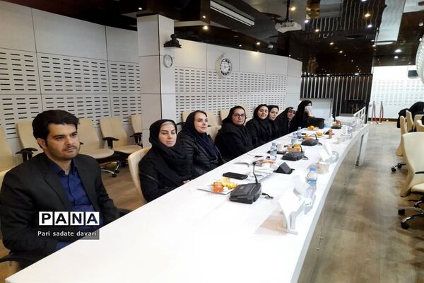 آیین تنفیذ احکام شهرداران منتخب مدارس منطقه۲