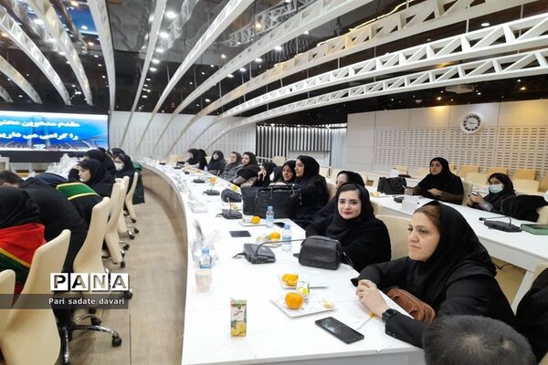 آیین تنفیذ احکام شهرداران منتخب مدارس منطقه۲