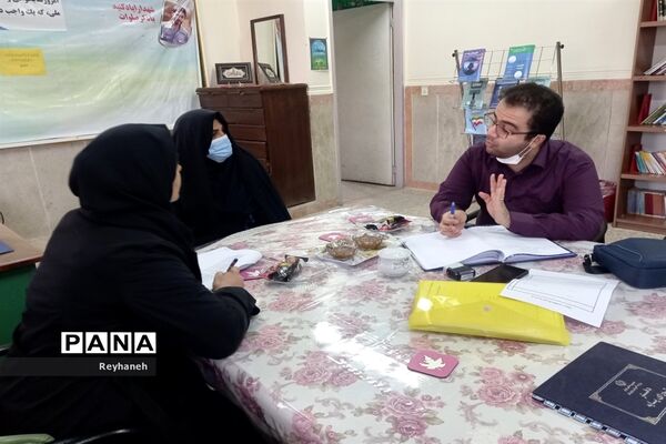 بازدید شبکه بهداشت از دبیرستان عدالت شهر جوادآباد