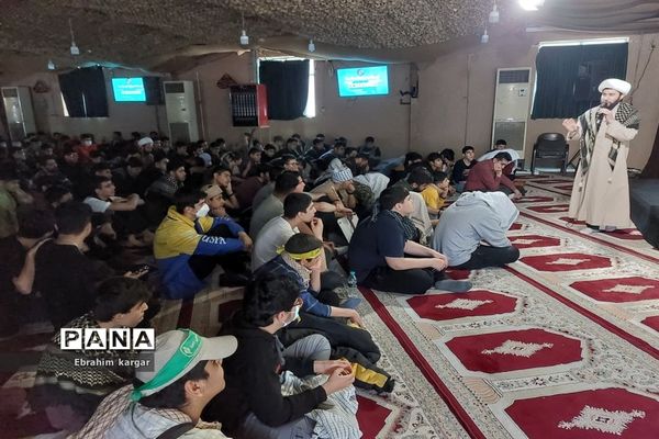 اتمام سفر معنوی راهیان نور پسران منطقه ۵