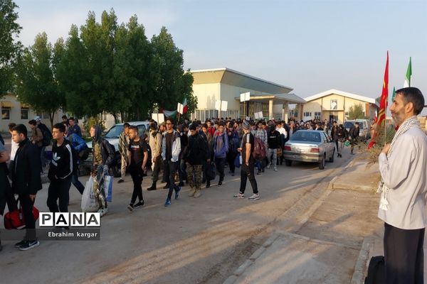 اتمام سفر معنوی راهیان نور پسران منطقه ۵