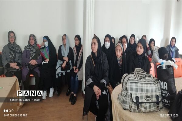 اعزام مربیان و دانش‌آموزان دختر گیلانی به مشهد مقدس
