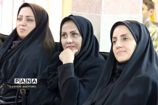 افتتاح باشگاه کارآفرینان نوجوان در پژوهش سرای رازی ناحیه یک شهرری