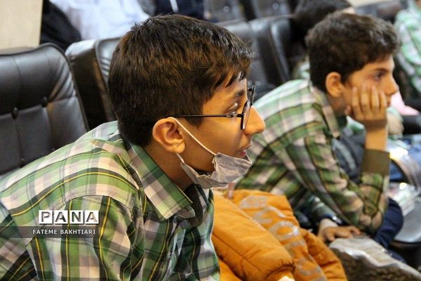 افتتاح باشگاه کارآفرینان نوجوان در پژوهش سرای رازی ناحیه یک شهرری