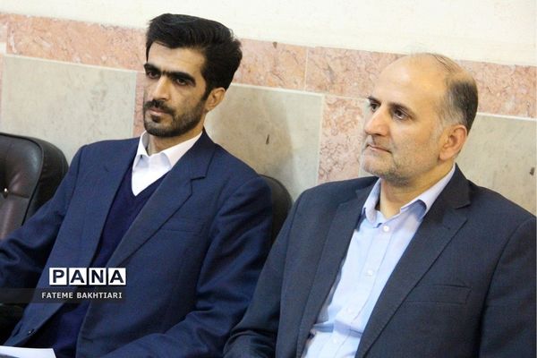 افتتاح باشگاه کارآفرینان نوجوان در پژوهش سرای رازی ناحیه یک شهرری