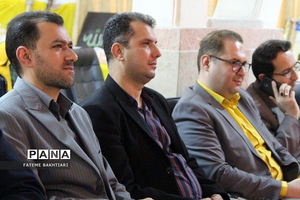 افتتاح باشگاه کارآفرینان نوجوان در پژوهش سرای رازی ناحیه یک شهرری