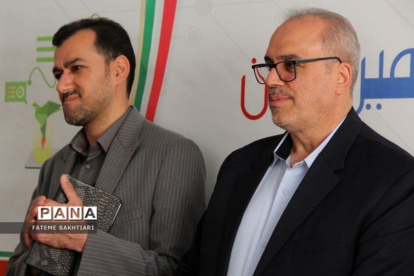 افتتاح باشگاه کارآفرینان نوجوان در پژوهش سرای رازی ناحیه یک شهرری