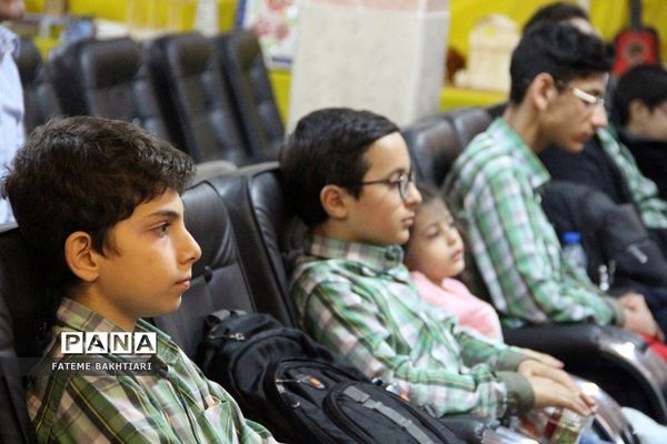 افتتاح باشگاه کارآفرینان نوجوان در پژوهش سرای رازی ناحیه یک شهرری