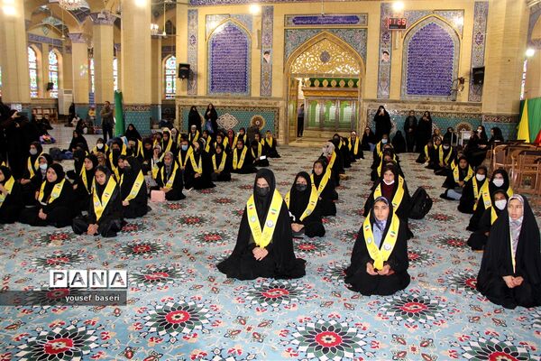 اعزام ۷۰ دانش‌آموز دختر زیارت اولی یزدی  به مشهد مقدس