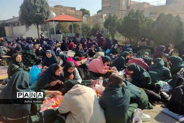 اردوی درون‌مدرسه‌ای دانش‌آموزان آموزشگاه ام‌ابیها(س) اسلامشهر