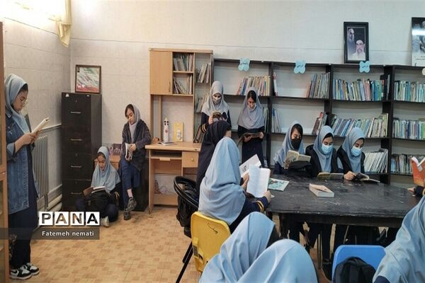 سومین نشست کتاب‌‌‌خوانی‌‌ در آموزشگاه شایستگان ملارد