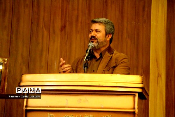 جشنواره فرهنگی هنری فردا در بخش هنرهای آوایی و سرود در سمنان-1