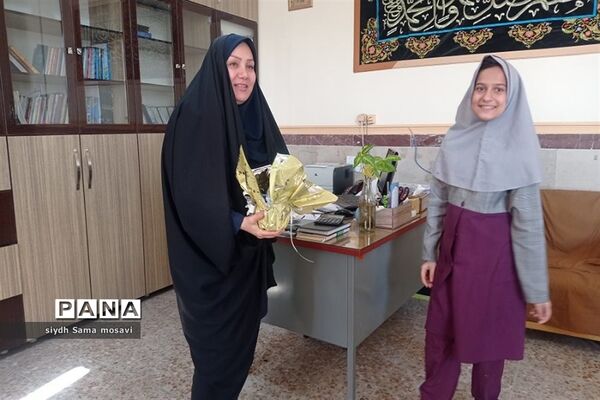 تقدیر دانش‌آموزان از متولیان پرورشی آموزش و پرورش شهرستان قدس