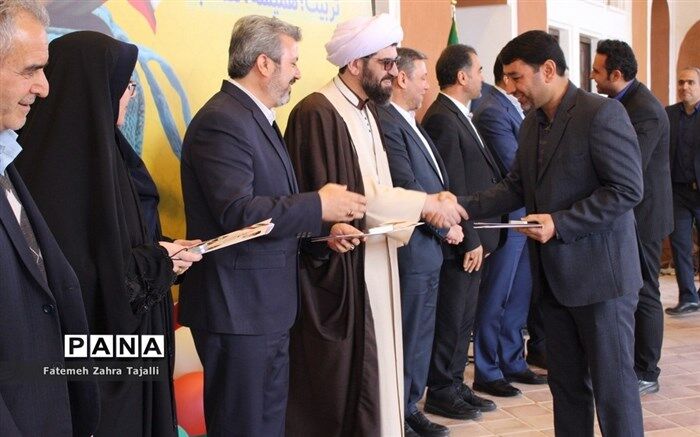 مراسم گرامیداشت هفته امور تربیتی و تربیت اسلامی استان سمنان برگزار شد