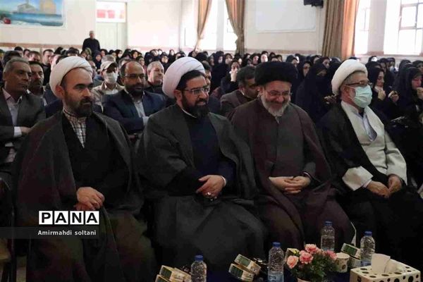 همایش گرامیداشت هفته تربیت اسلامی و اختتامیه اجلاس نماز ناحیه سه تبریز