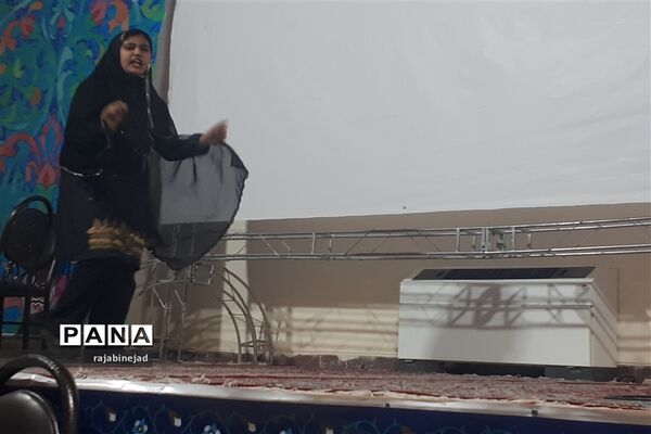 برگزاری جشنواره هنرهای نمایشی ویژه دختران ابرکوهی