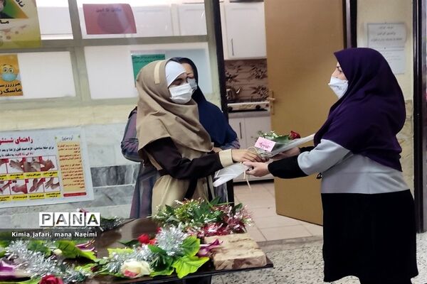 گرامیداشت هفته امور تربیتی در مدارس دخترانه  شهرستان کاشمر