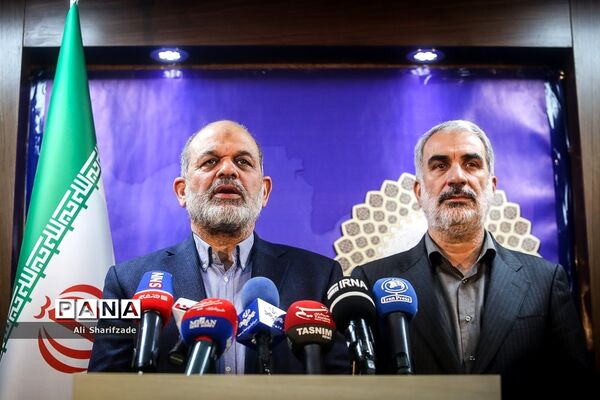 نشست وزرای آموزش و پرورش و کشور در ارتباط با مسمومیت دانش‌آموزان