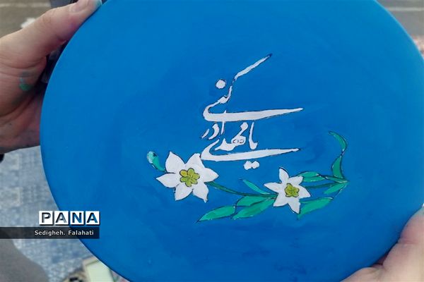 دست به قلم شدن دانش‌آموزان خوش ذوق یزدی برای امام زمان(عج)