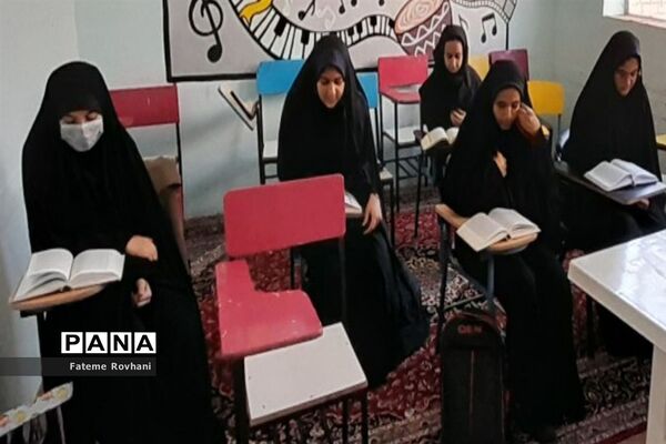 برگزاری کارگاه‌ توجیهی مرحله استانی مسابقات قرآن عترت و نماز دانش‌آموزان خلیل آباد