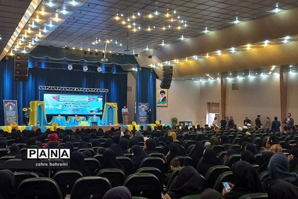 برگزاری اجلاسیه نماز ناحیه 3 شیراز در تالار معلم