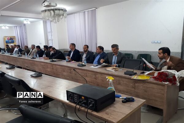 تقدیر از اعضای ستادی حوزه پرورشی توسط شورای آموزش و پرورش شادگان