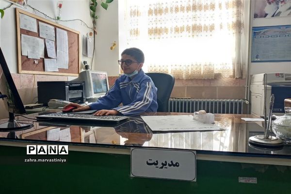 اداره‌ یک روز مدرسه توسط دانش‌آموزان مروستی