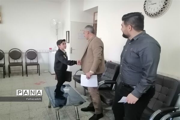 اجرای طرح ایما با حضور رئیس آموزش و پرورش ناحیه یک یزد در دبستان حضرت قاسم (ع)
