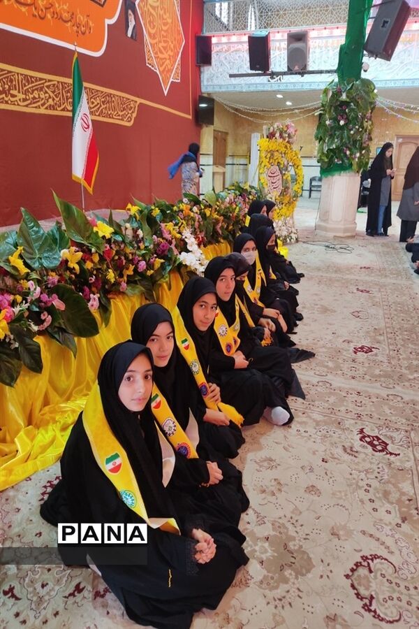 حضور دختران دانش‌آموزدر جشن‌های اعیاد شعبانیه