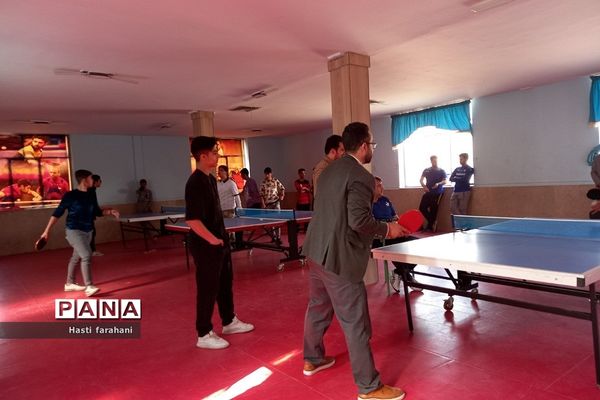 برگزاری مسابقات تنیس روی میز در شهرستان قرچک