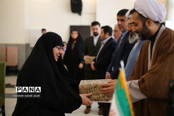 تجلیل از فعالان عرصه تربیت در میاندورود