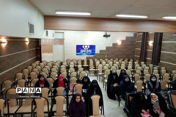 دوره آموزشی خبرنگار،دانش‌آموزان دختر پانا شهرستان اسلامشهر