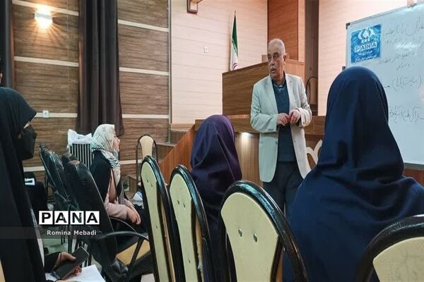 دوره آموزشی خبرنگار،دانش‌آموزان دختر پانا شهرستان اسلامشهر