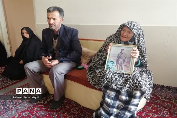 دیدار مسئولان صفادشت با خانواده‌های شهدا و جانبازان در پنجشنبه‌های شهدایی