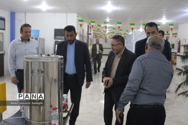 دومین روز فعالیت ستاد ارتباطات مردمی سفر ریاست جمهوری در آموزش و پرورش استان بوشهر