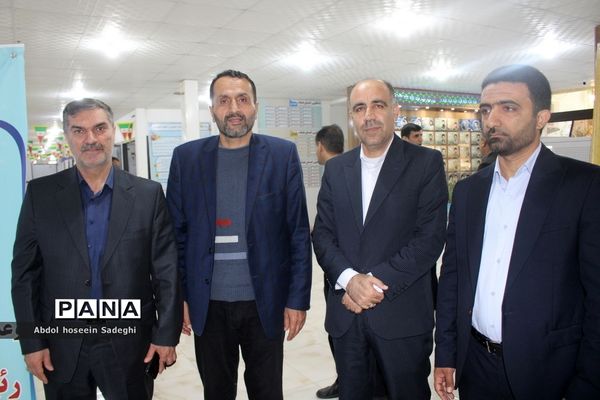 دومین روز فعالیت ستاد ارتباطات مردمی سفر ریاست جمهوری در آموزش و پرورش استان بوشهر