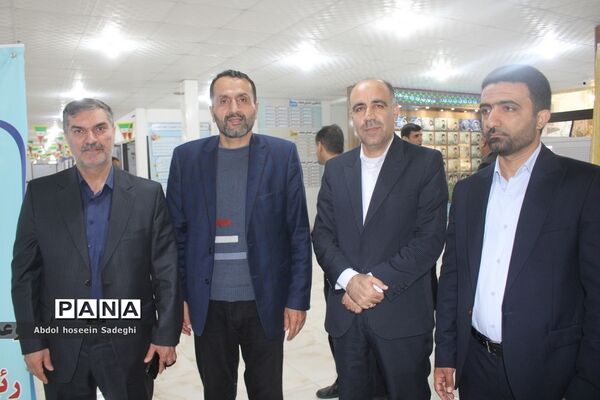 دومین روز فعالیت ستاد ارتباطات مردمی سفر ریاست جمهوری در آموزش و پرورش استان بوشهر