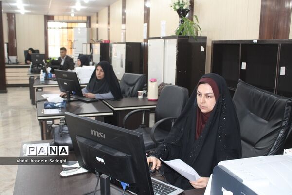 دومین روز فعالیت ستاد ارتباطات مردمی سفر ریاست جمهوری در آموزش و پرورش استان بوشهر