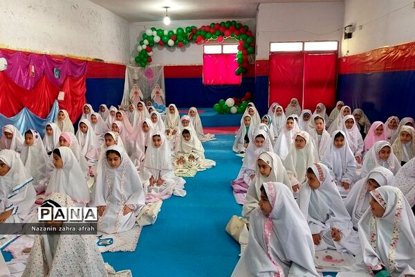 اولین‌ نماز‌های جماعت دانش‌آموزان نومکلف دبستان اندیشه رودهن