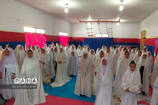 اولین‌ نماز‌های جماعت دانش‌آموزان نومکلف دبستان اندیشه رودهن