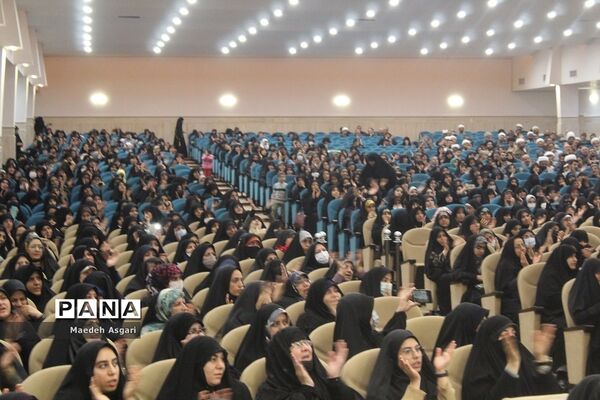 اعطای 30 کمک هزینه سفر کربلا به مربیان پرورشی قم