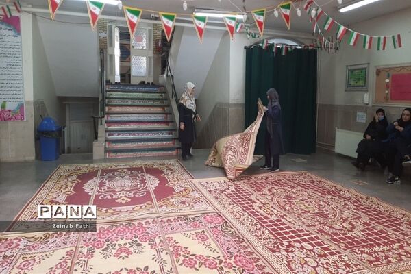 برگزاری طرح ایما در دبیرستان هیات امنایی فیض کاشانی منطقه ۱۴