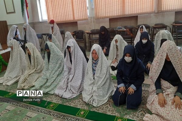 برگزاری طرح ایما در دبیرستان هیات امنایی فیض کاشانی منطقه ۱۴