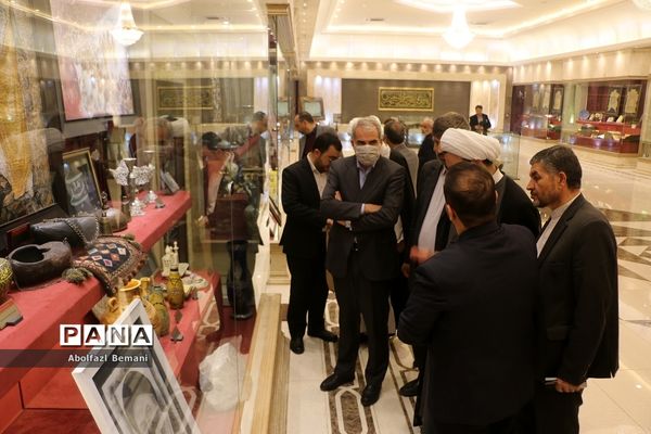 بازدید وزیر آموزش و پرورش از موزه امام علی(ع) در قم