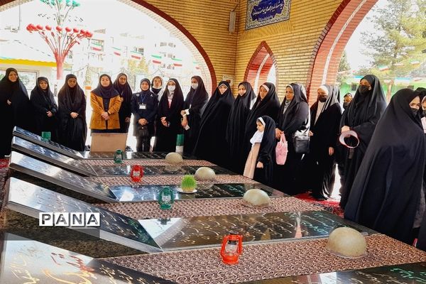 هر آدینه میزبان یک مدرسه در مصلی پاکدشت در قالب اردوی معنوی