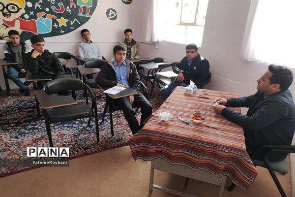 برگزاری کارگاه‌ توجیهی مرحله استانی  مسابقات قرآن عترت و نماز دانش‌آموزان پسر خلیل آباد