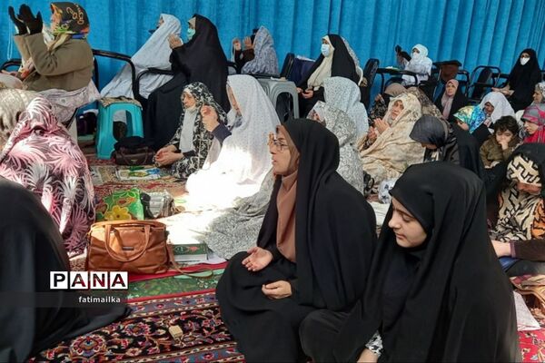 تقدیر از فرهنگیان منتخب و دانش‌آموز برگزیده‌ در شهرستان فیروزکوه