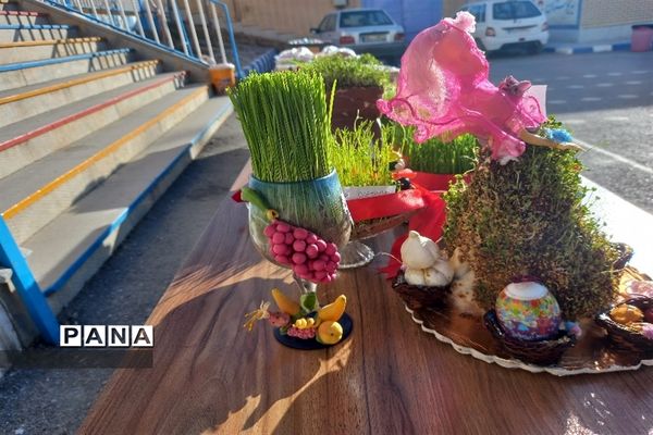 برپایی بازارچه کسب و کار دانش‌آموزی در دبیرستان مرضیه