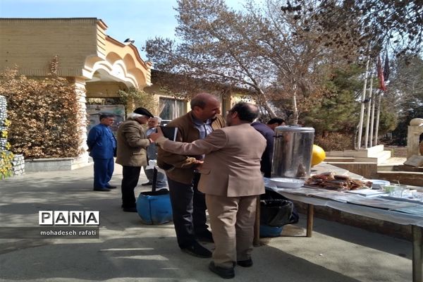 جلسه هم‌اندیشی پیشکسوتان( عهد ماندگار) در اردوگاه ثامن الحجج