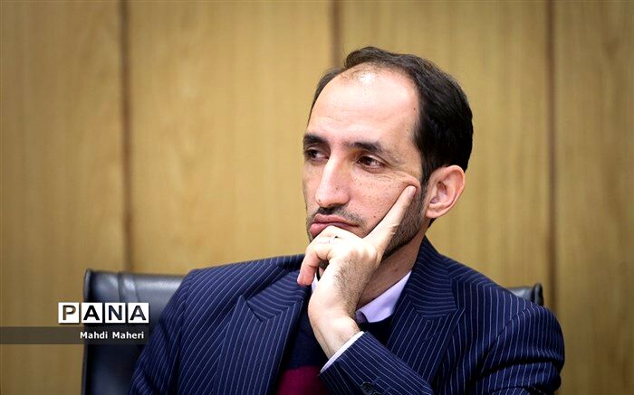 مدیر مدرسه محور عملیاتی کردن سند تحول بنیادین است